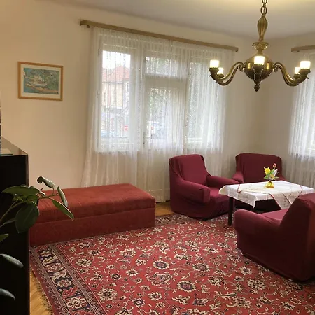 Spacious Apartment - Free Parking! Prague Exterior photo