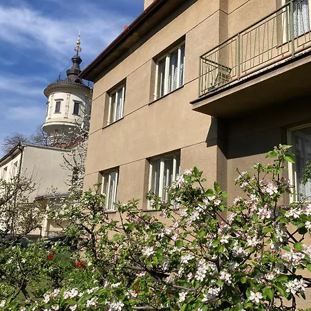 Spacious Apartment - Free Parking! Prague Exterior photo