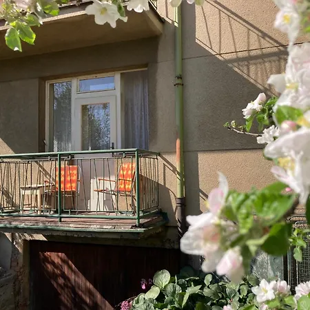 Spacious Apartment - Free Parking! Prague Exterior photo